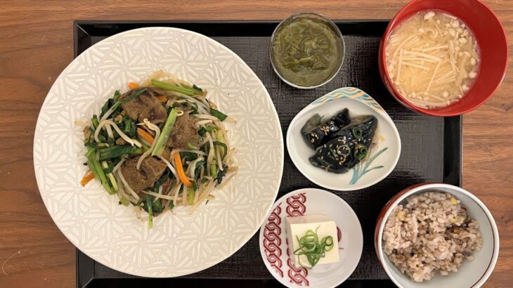 【糖尿病の食事】レバにら炒め&冷奴、もずくを添えて。HbA1cの結果は?
