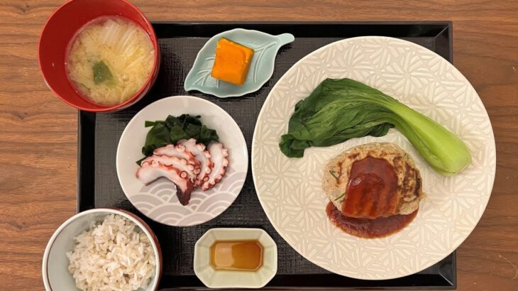 【糖尿病の食事】手作りハンバーグ&タコの刺身。右目に違和感!急ぎ、眼科へ