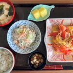【糖尿病の食事】トマトの卵炒め&かに風味サラダ。脂質？炭水化物？四毒抜き？