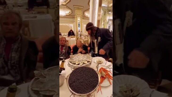 Бомжи в элитном ресторане не оплатили счет… Зато им выпал дорогой NFT подарок в тг onegiftcasebot