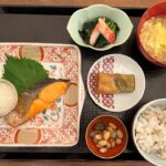 焼き鮭&春巻き、きゅうりとワカメの酢の物。糖尿病と睡眠の意外な関係