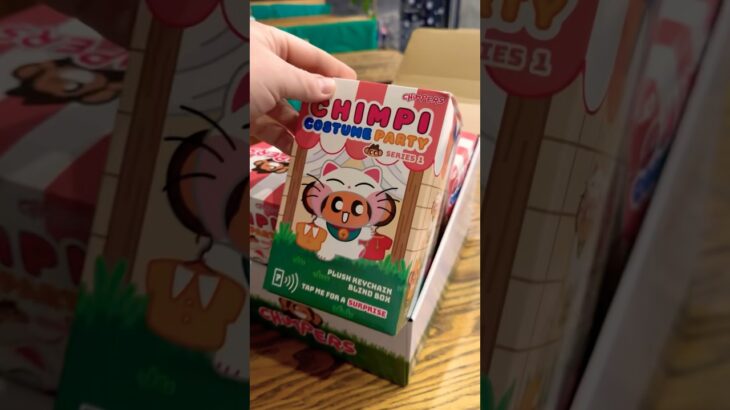 CHIMPERS | Unboxing mystery pack with NFT