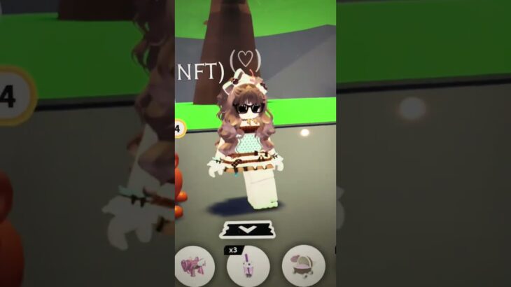When someone wants to offer for ur pet when it’s clearly NFT #roblox #adoptme #blindpeople
