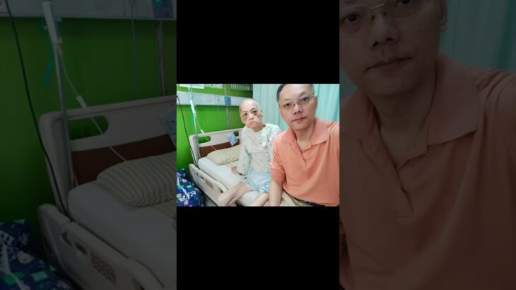 這是2025/4/28 我74歲的媽媽因糖尿病足傷口，經超過半年治療不好，傷口潰爛擴大需要截肢的過程，要把我媽媽的命保住，一切都不容易，必須有人扛，也只有我能扛，捨棄自己的生活扛起媽媽的命.