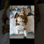 這是2025/4/28 我74歲的媽媽因糖尿病足傷口，經超過半年治療持續惡化，傷口潰爛擴大需要截肢的過程，要把我媽媽的命救回來，一切都不容易，必須有人扛，也只有我能扛，捨棄自己的生活扛起媽媽的命.