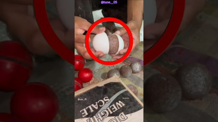 लेदर ki ball फैक्ट्री में kaise बनती है ❓😱#shortsfeed #nft