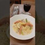 糖尿病だけど、ケーキは少しなら食べて良いって言われたから(←フルーツはナマならOK)本日チートデー🎵ちょっと高いｹﾄﾞフリマの売り上げとBOOK・OFFでの買い取りでお小遣い入ったから食べちゃいます❤