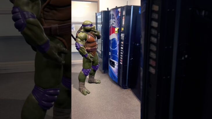 Augmented Reality | Ninja Turtles | Donatello | #shorts #trending #viral #veve #nft #ninjaturtles